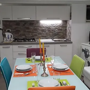 Rainbow House Apartment