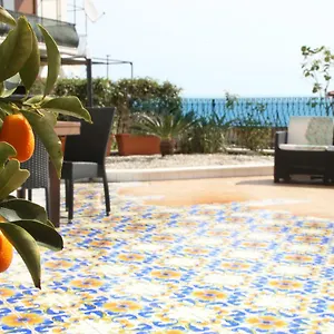 Taonasi Apartment